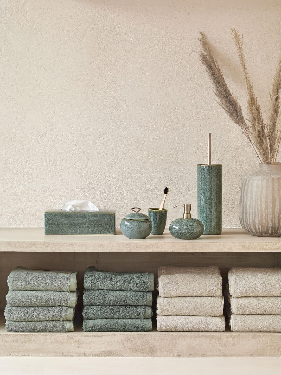 Grøn badeserie i keramik