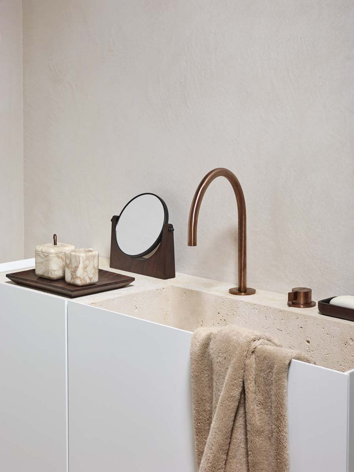 Ebony badeserie fra Aquanova - Brunt tilbehør til badet i træ