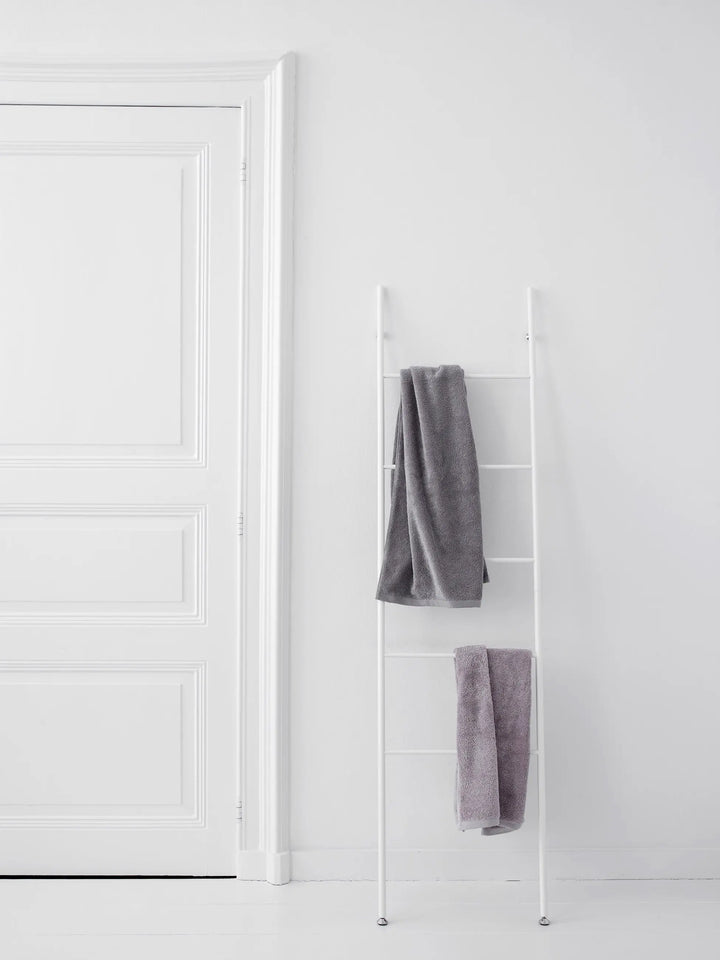 Hvid håndklædeholder stige