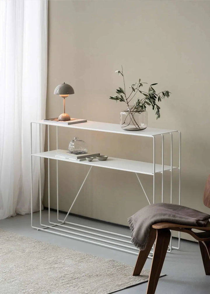 Konsolbord fra metallbude