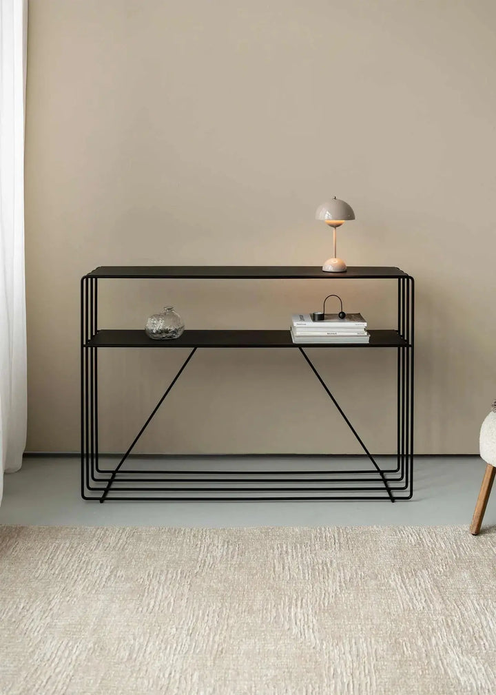 Sort konsolbord i metal