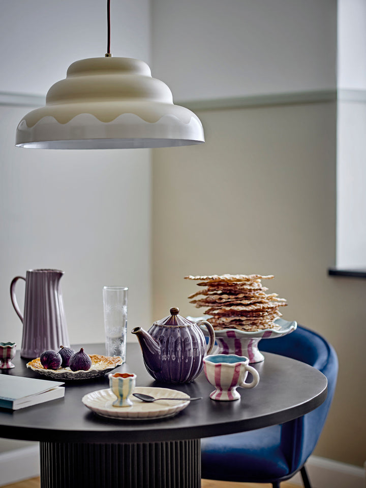 Lacya Pendel, Natur, Metal