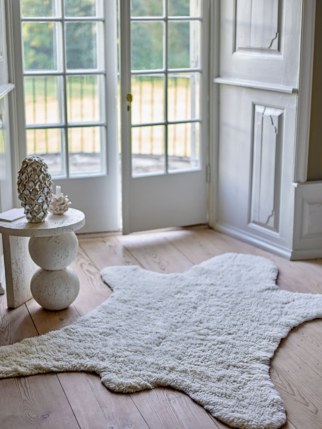 Tally Sidebord, Hvid, Resin