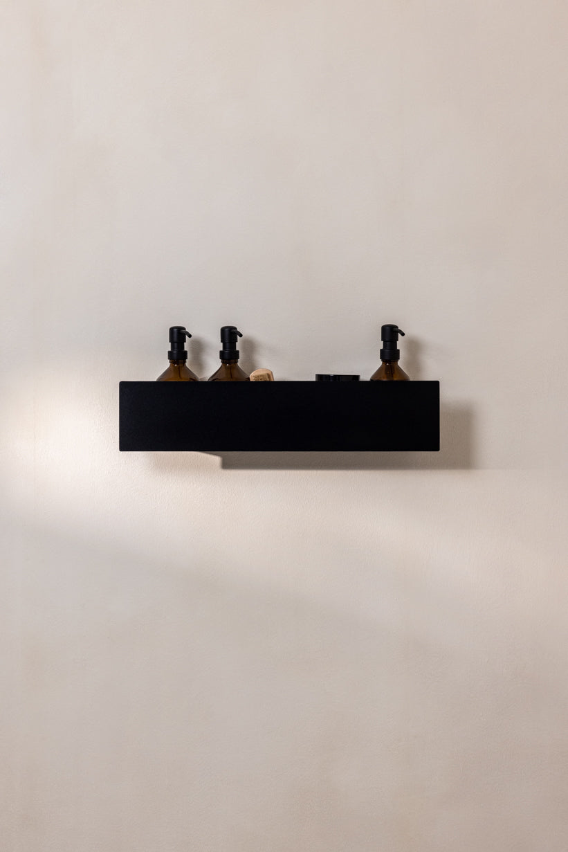 Lang badehylde i sort uden skruer