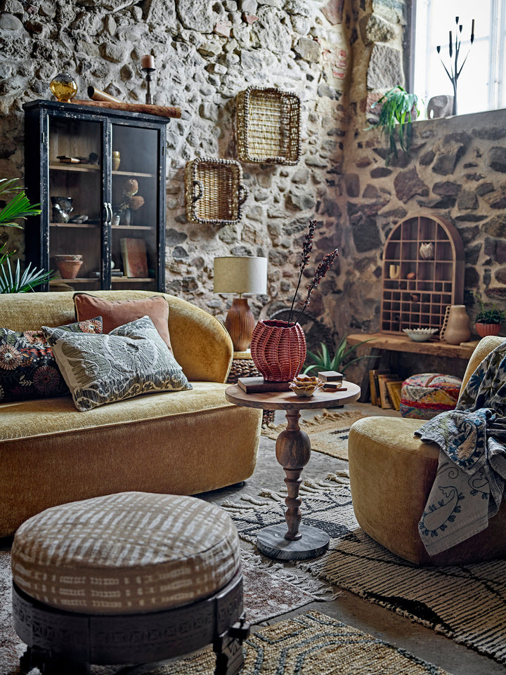 Hazem Skab, Sort, Fyrretræ