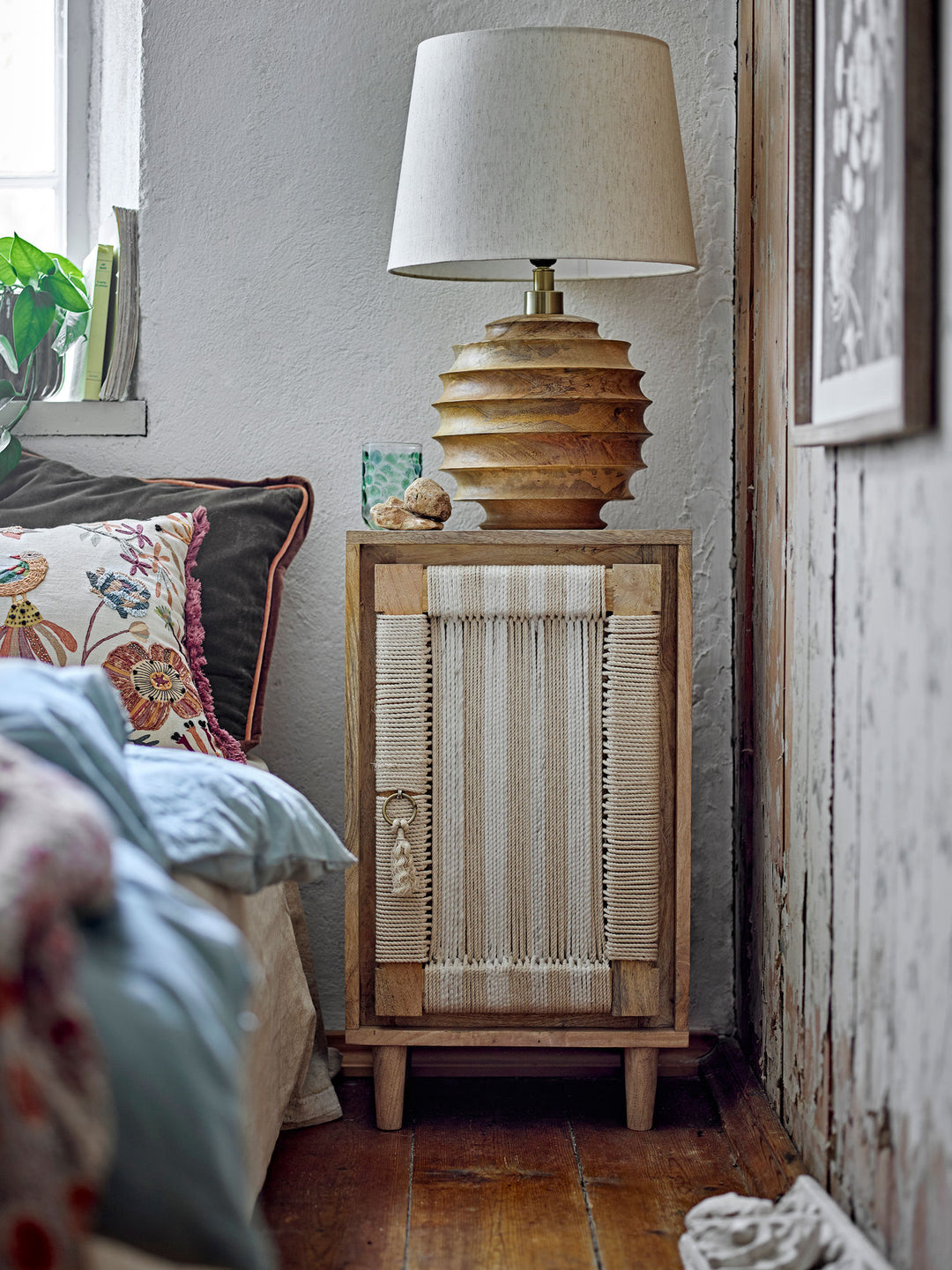 Svale Bordlampe, Natur, Mango