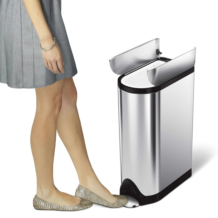 Affaldsspand til køkkenet med pedal fra simplehuman 