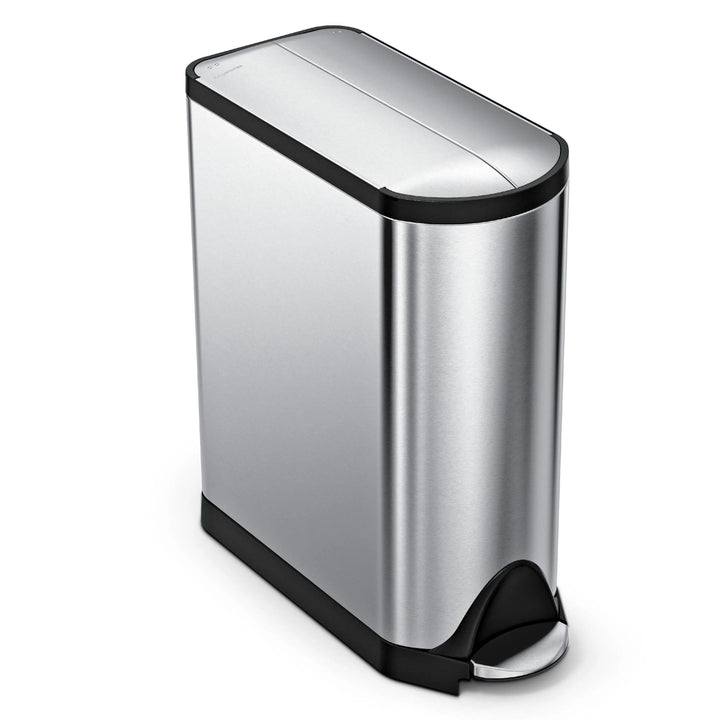 Stort butterfly pedalspand fra simplehuman på45 L